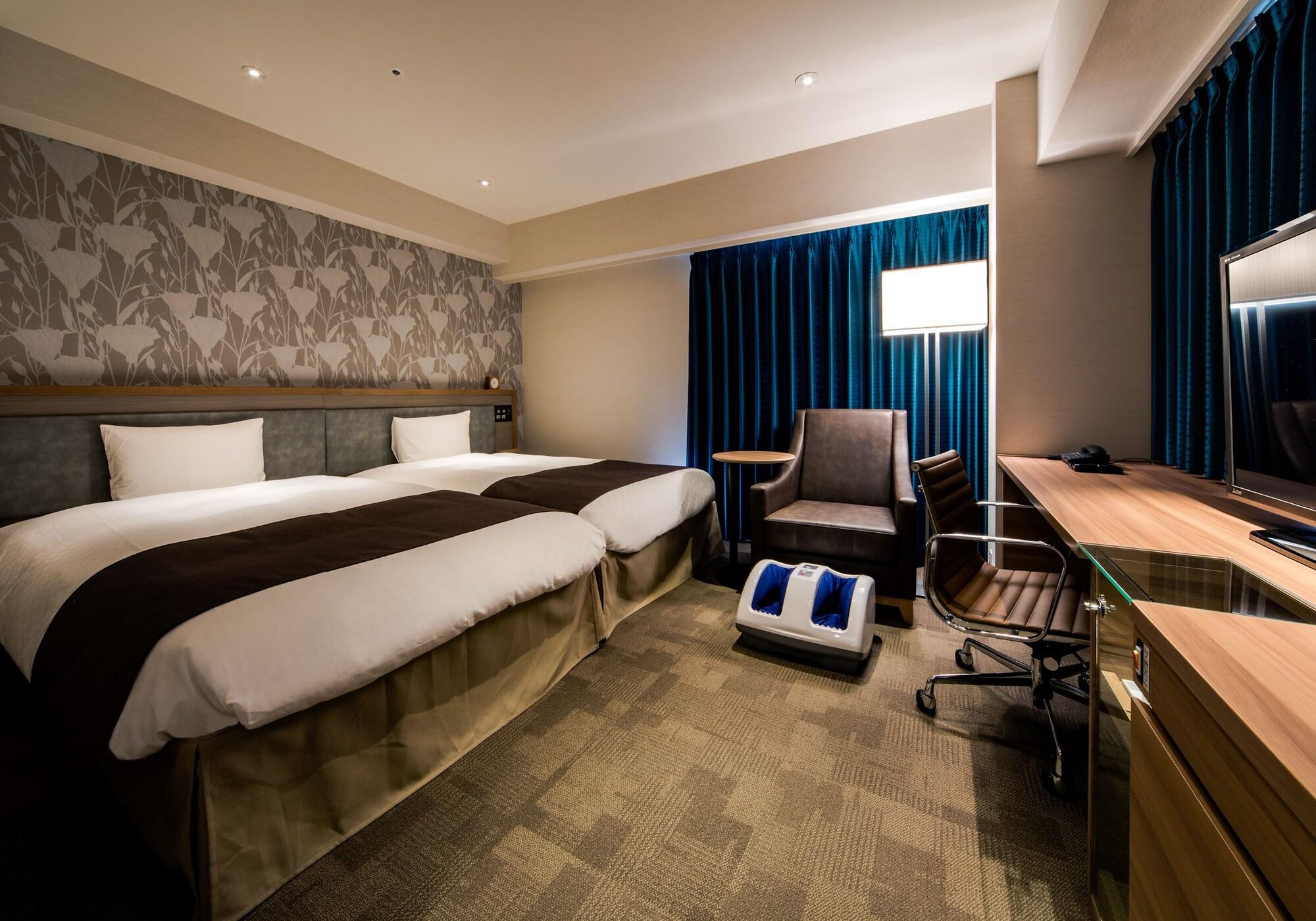Daiwa Roynet Hotel Tokushima Ekimae Exteriör bild