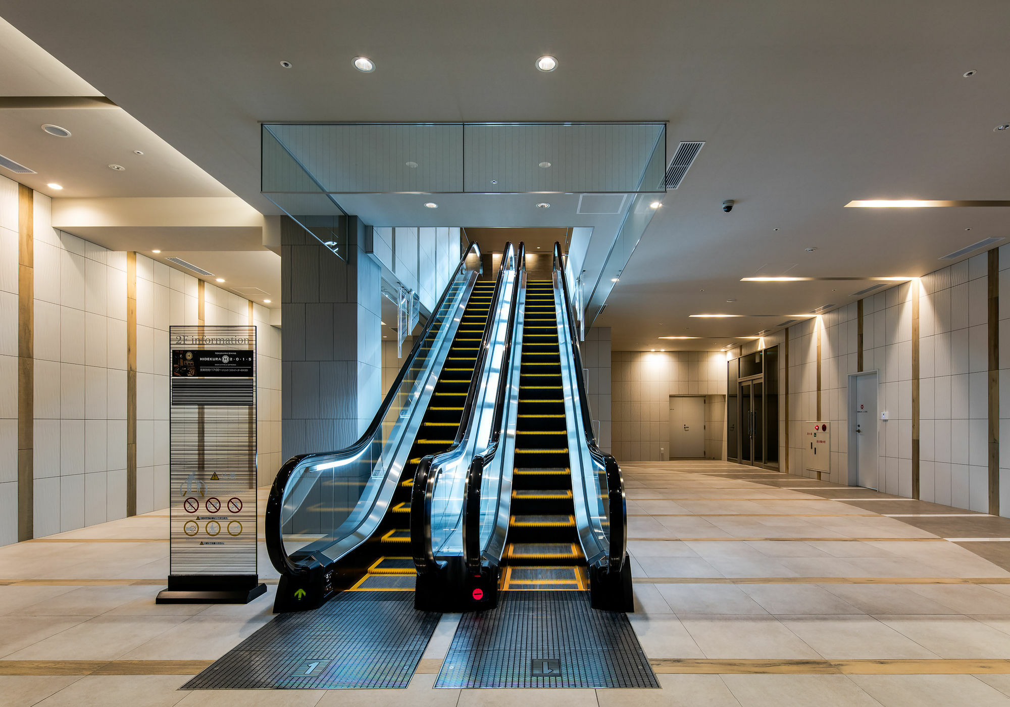Daiwa Roynet Hotel Tokushima Ekimae Exteriör bild