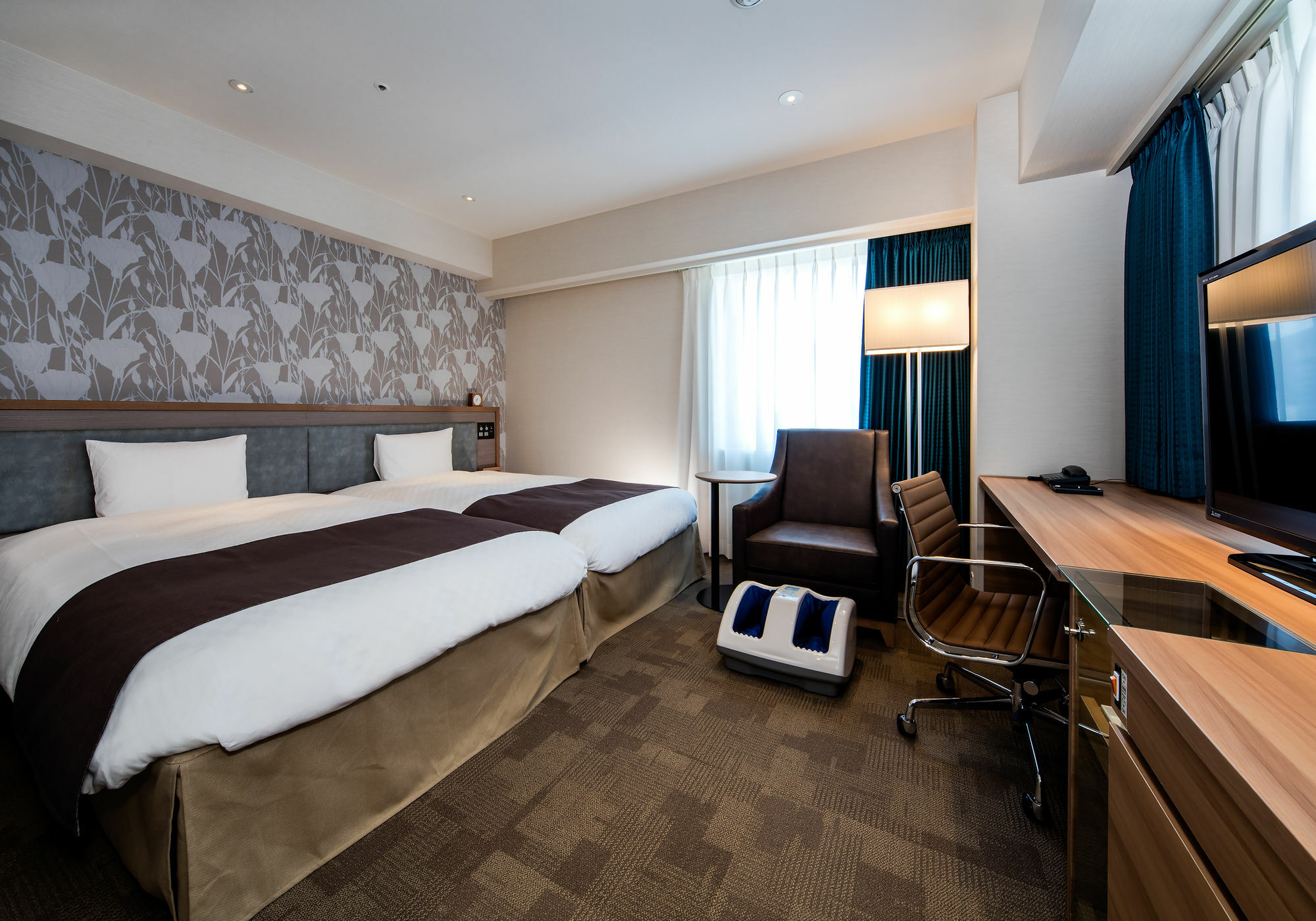 Daiwa Roynet Hotel Tokushima Ekimae Exteriör bild